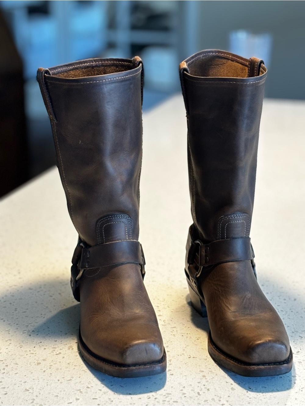FRYE 77300 HARNESS BOOT MID RISE 9M